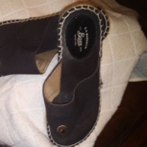 G.H.Bass brow wedge, thing sandals